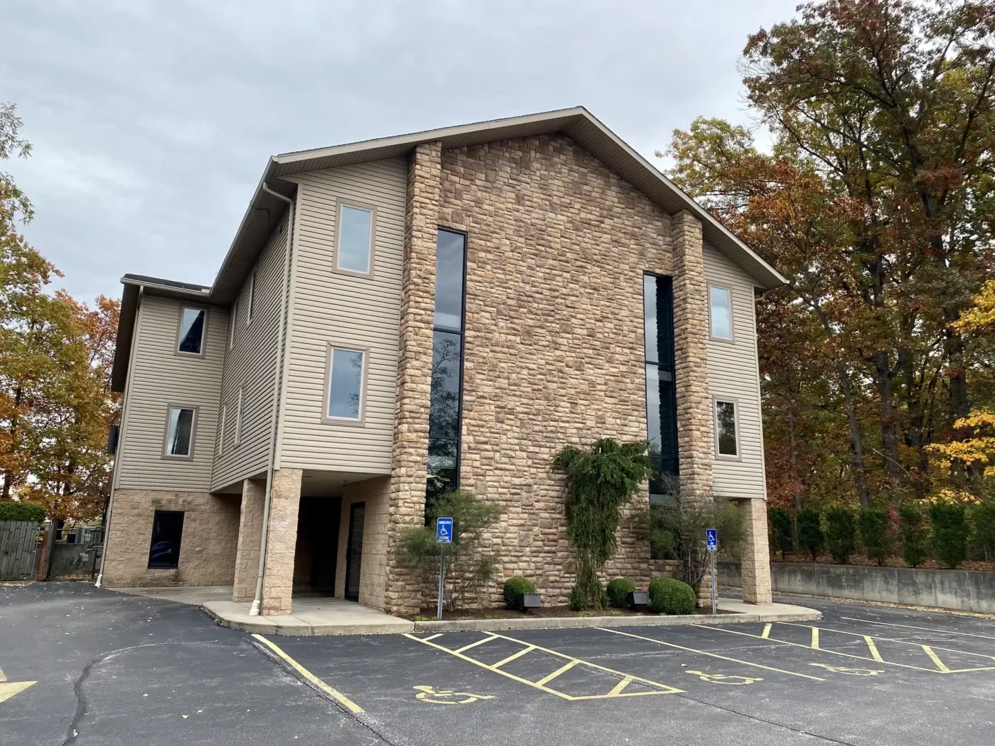 strongsville-oh-office-1-1.webp